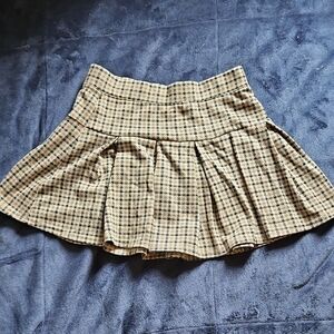 American Eagle Outfitters Tan and Black Skater Skirt